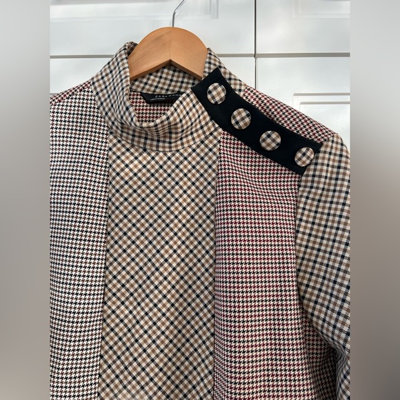 Zara military style jacket with asymmetric shoulder button closure - Picture 7 of 8